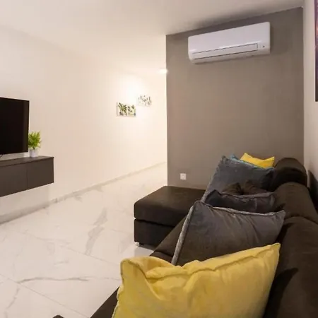 Διαμέρισμα Spacious 3bd Family With Terrace - By Hostmt Σεντ Πόλς Μπέι