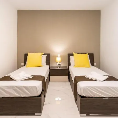 Διαμέρισμα Spacious 3bd Family With Terrace - By Hostmt *